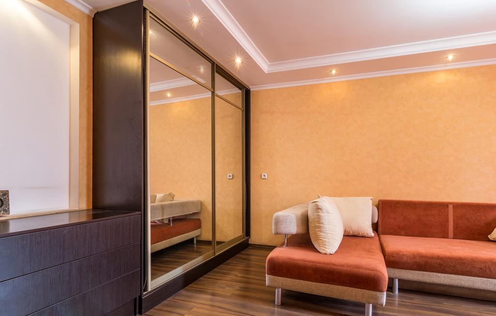 Apartment In The City Center Dnipro Exterior photo