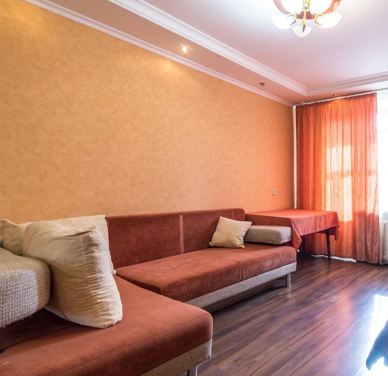 Apartment In The City Center Dnipro Exterior photo