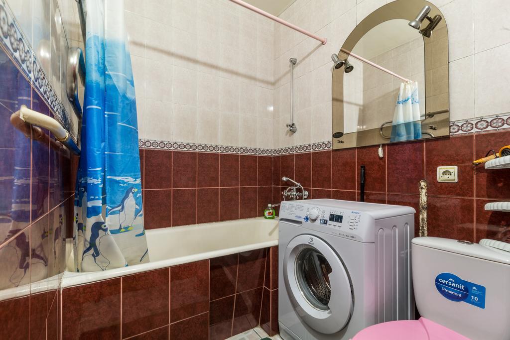 Apartment In The City Center Dnipro Exterior photo