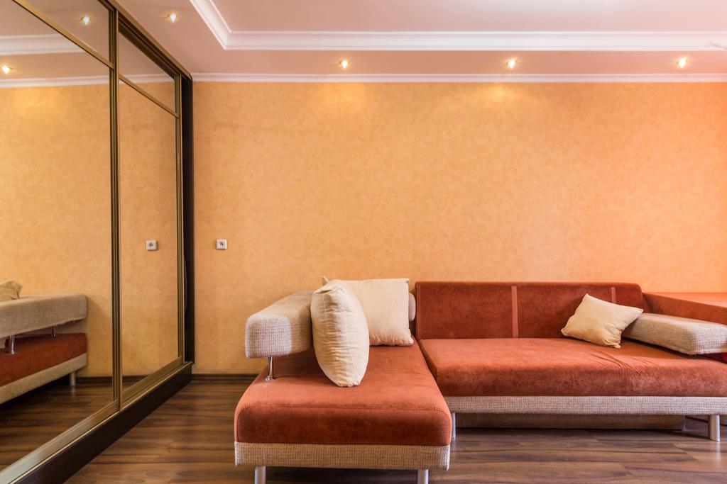 Apartment In The City Center Dnipro Exterior photo